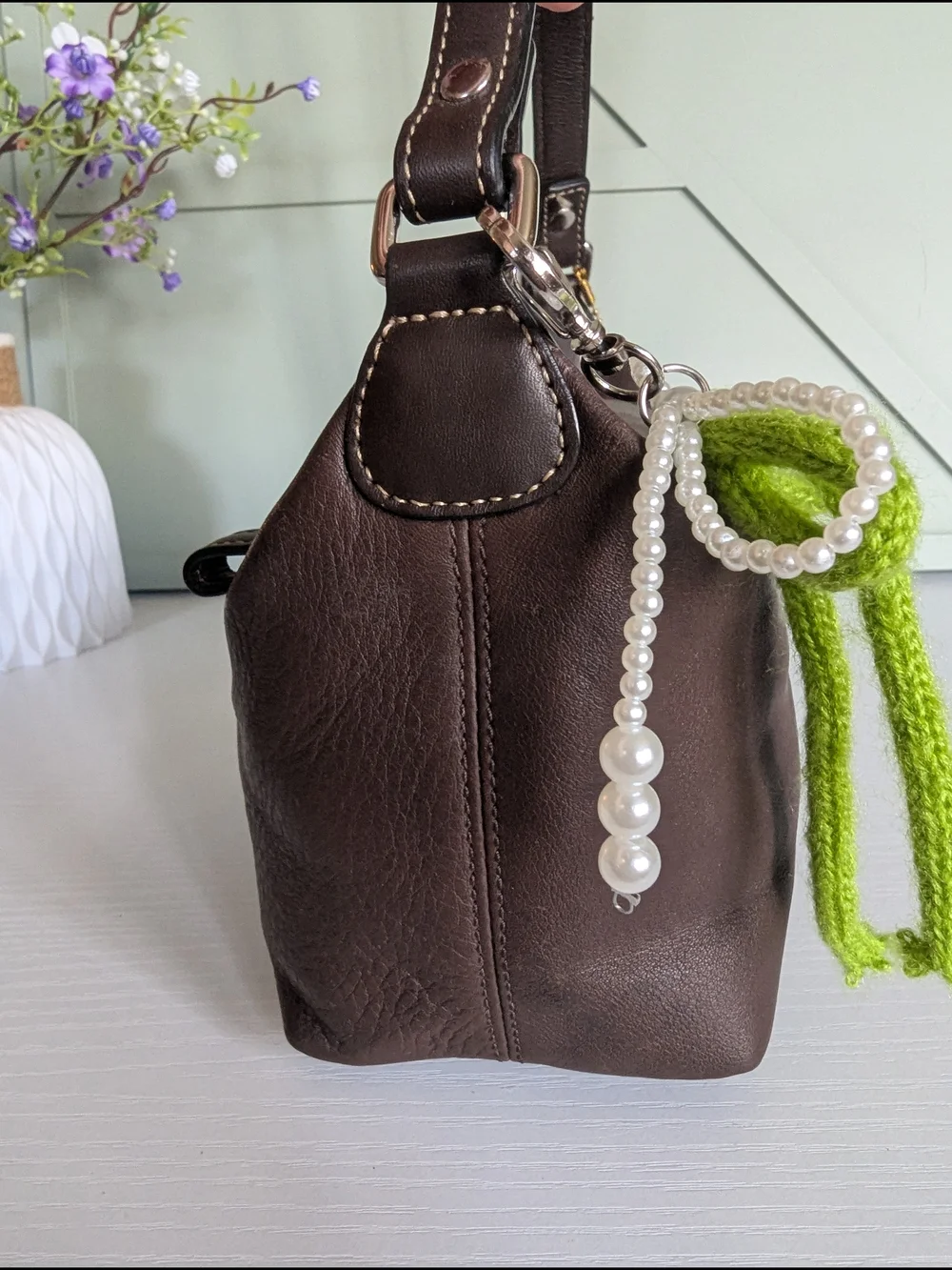 COACH Brown Leather Shoulder Bag - Elegant Everyday Carry